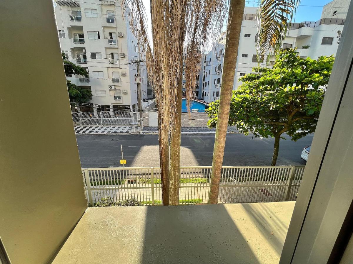 Super Aconchegante E Espacoso - Sacada Ampla E Perto Da Praia - Super Confortavel - Ap. 13 - Ed. Maison Du Parc Guarujá Dış mekan fotoğraf